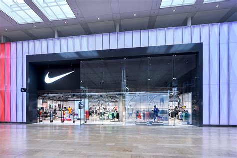 nike 1 jaar centrum rotterdam|nike store rotterdam.